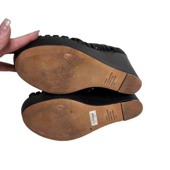 Torrid 12.5W Black Strappy Braided Wedge Shoes - Picture 7 of 15